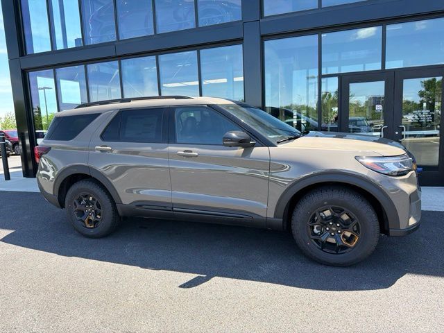 New 2026 Gray Ford Tremor image 2