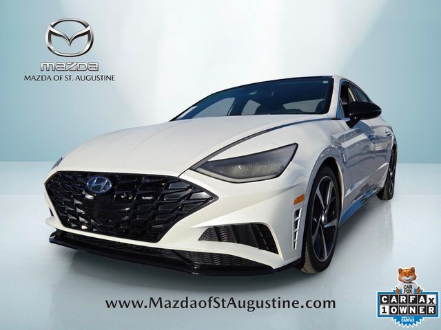 Quartz 2022 Hyundai Sonata Sedan Front-Wheel Drive 8-Speed Automatic
