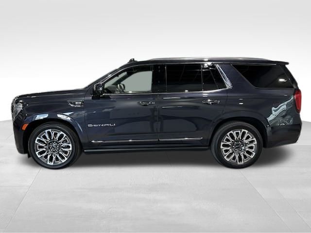 2024 GMC Yukon Denali Ultimate - 3