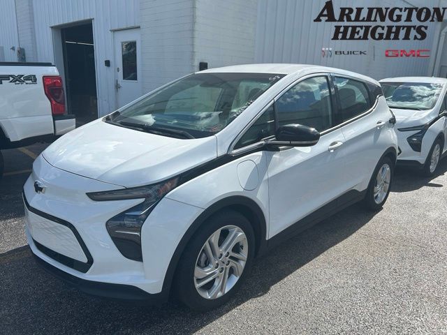 Summit White 2023 Chevrolet Bolt EV 1LT FWD Hatchback Front-Wheel Drive 1-Speed Automatic