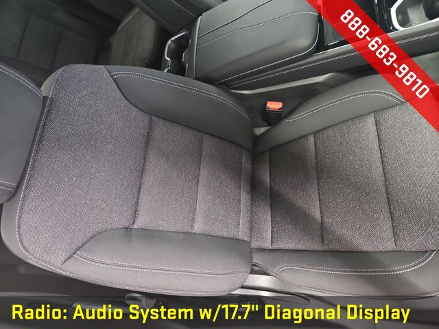 2025 Chevrolet Traverse LT photo