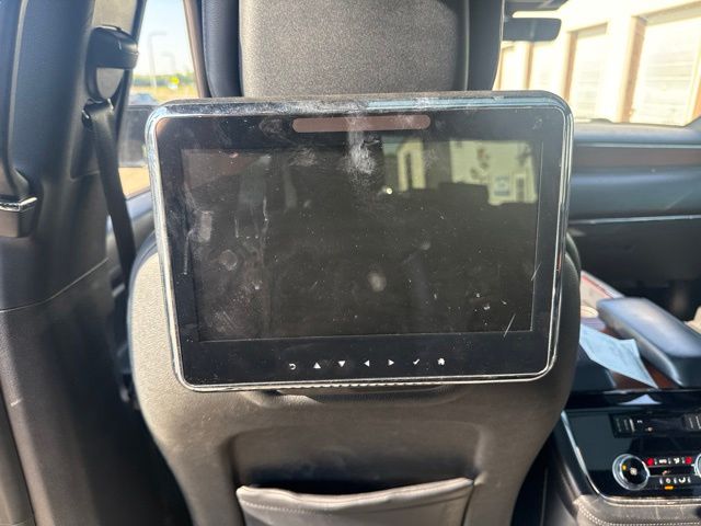 2018 Ingot Silver Lincoln Navigator L Select 4X4 SUV
