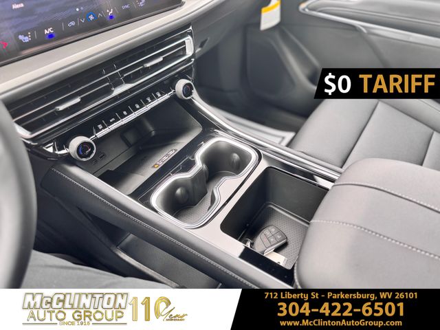 2025 Sterling Gray Metallic Chevrolet Traverse LT AWD SUV