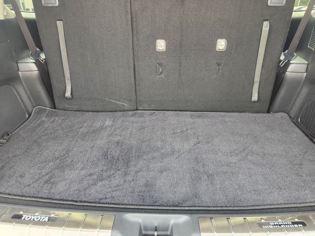 Used 2025 Toyota Grand Highlander SUV