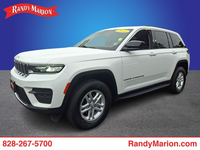 Bright White 2023 Jeep Grand Cherokee Laredo 4WD SUV / Crossover Four-Wheel Drive 8-Speed Automatic