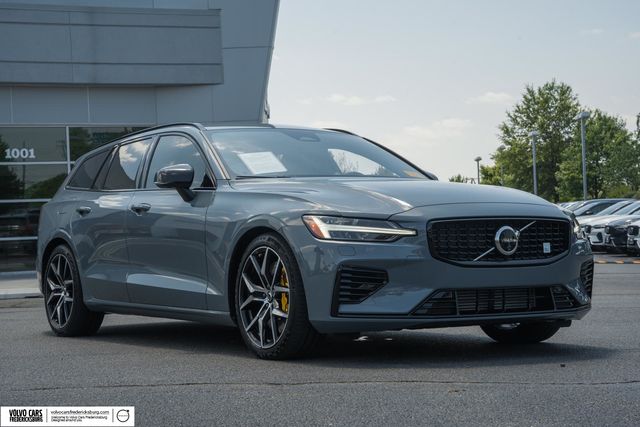 2024 Volvo V60 Recharge T8 Polestar Engineered