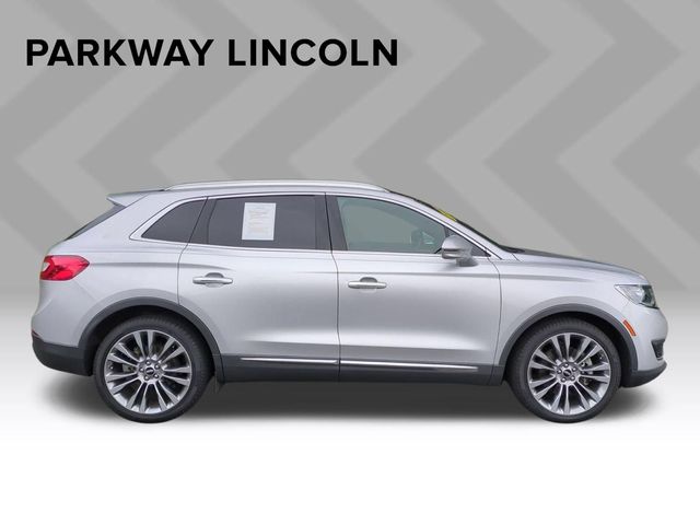 Used 2016 Silver Lincoln Reserve image 6