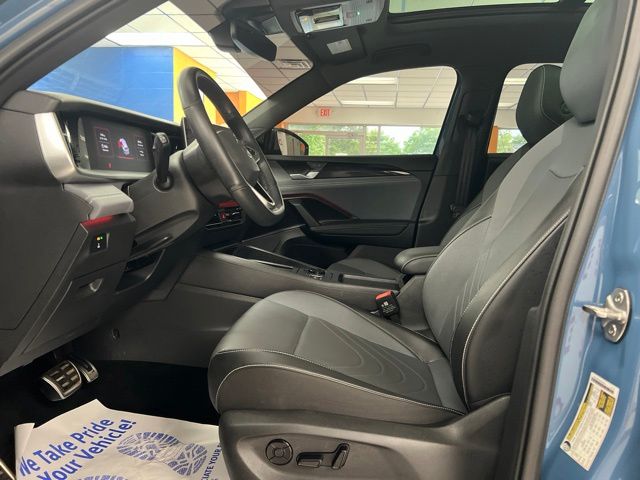 Used 2025 Volkswagen Tiguan SUV