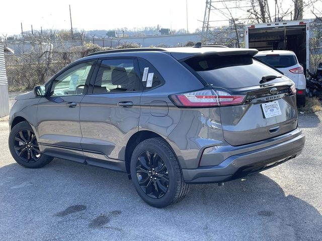 2024 Ford Edge SE 26