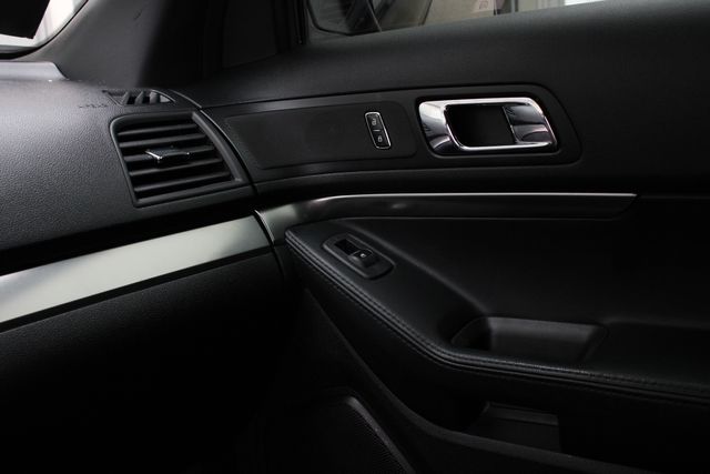 Used 2017 Black Ford Base image 18