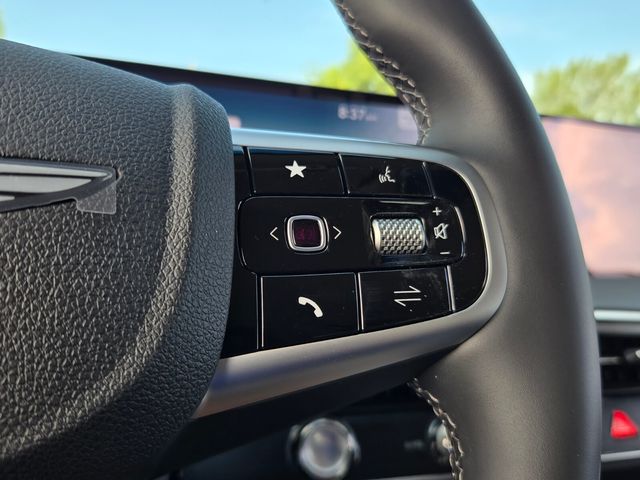 2027 Genesis Gv70