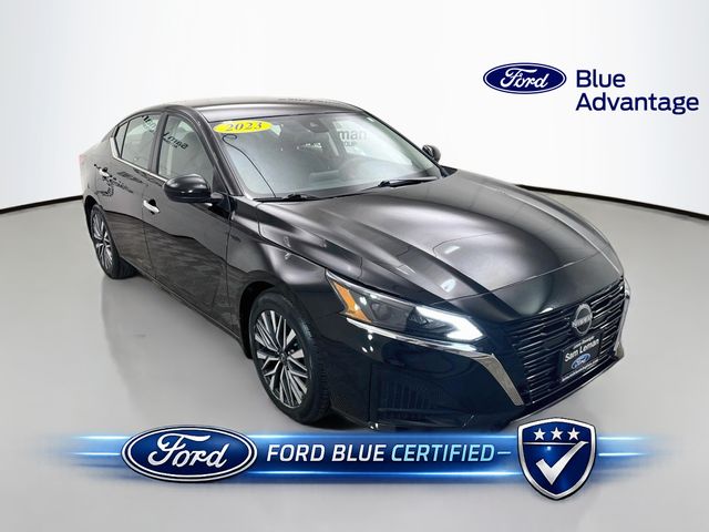 Super Black Clearcoat 2023 Nissan Altima Sedan Front-Wheel Drive Continuously Variable Transmission