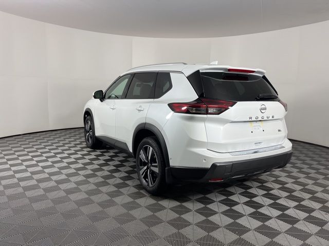 2025 Everest White Pearl Nissan Rogue SL FWD SUV