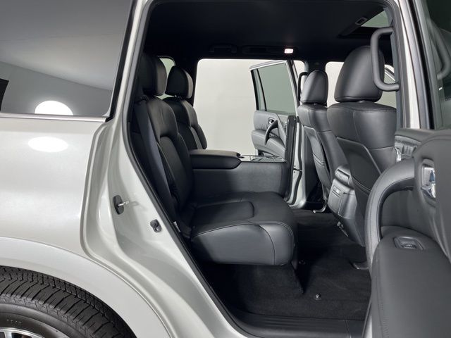 2024 Aspen White Tricoat Nissan Armada SL RWD SUV