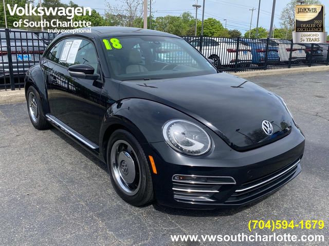Deep Black Pearl Metallic 2018 Volkswagen Beetle 2.0T Coast Hatchback FWD Hatchback Front-Wheel Drive 6-Speed Automatic