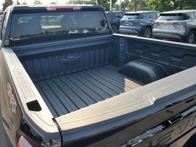 2026 Chevrolet Silverado 1500 Crew Cab 4WD Pickup for sale #TZ446899 - photo 27