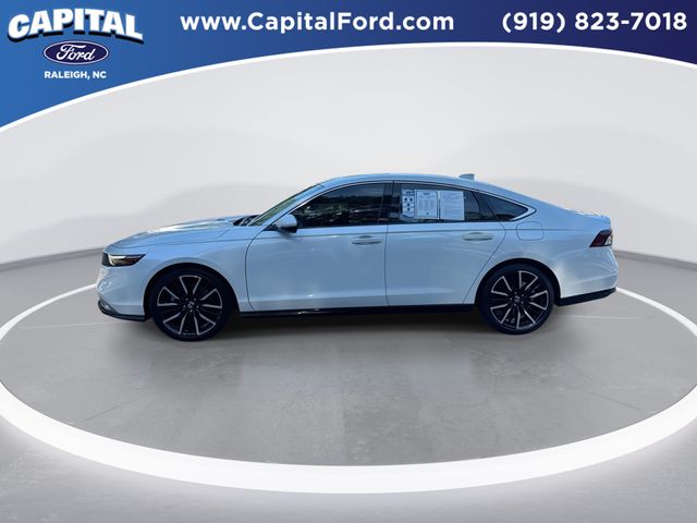 Used 2023 White Honda Touring image 5