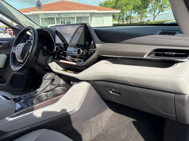 Used 2026 Toyota Highlander SUV