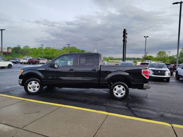 Used 2014 Black Ford XLT image 4