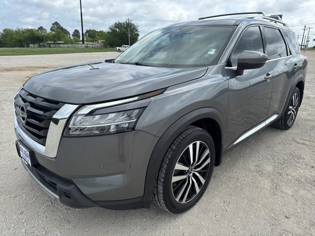 Gray (Gun Metallic) 2023 Nissan Pathfinder Platinum FWD SUV / Crossover Front-Wheel Drive 9-Speed Automatic