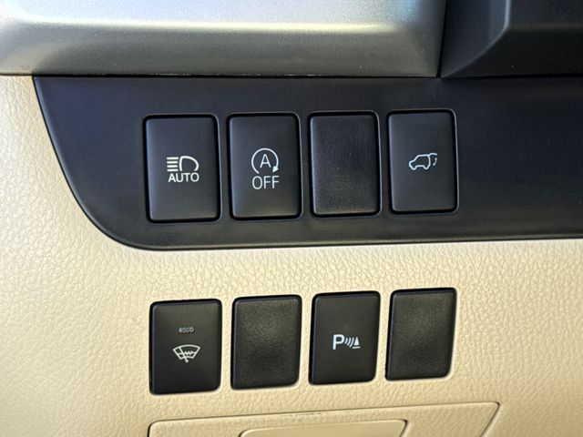 Used 2017 Toyota Highlander SUV