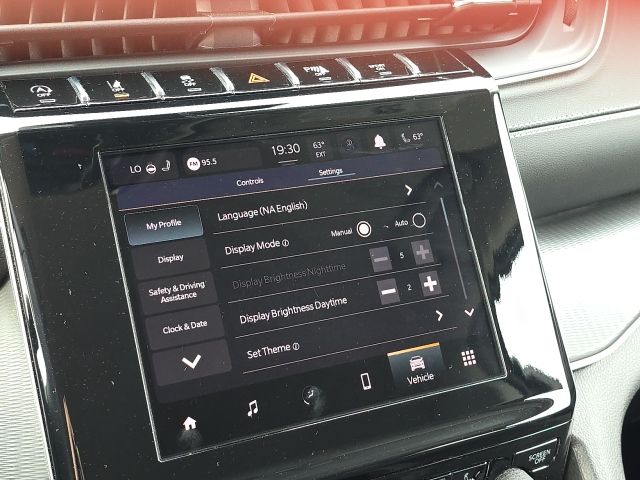 2023 Jeep Grand Cherokee Laredo:B02233