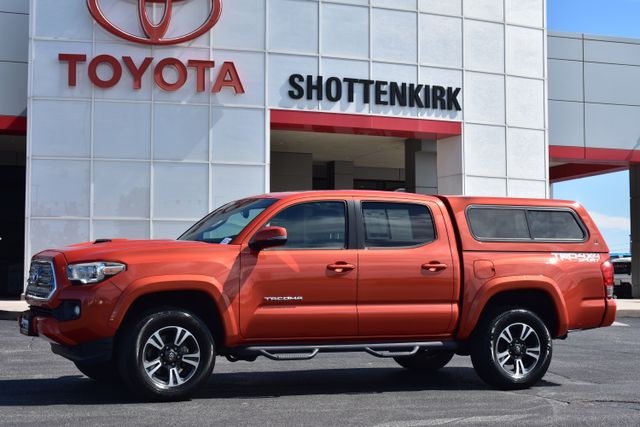 2016 Toyota Tacoma's photo