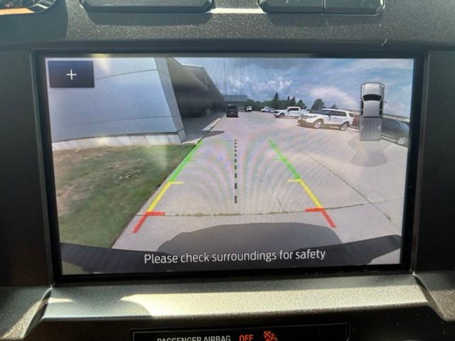 View vehicle photo 4