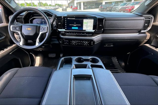 Used 2025 Chevrolet Silverado 1500 LT 4D Crew Cab