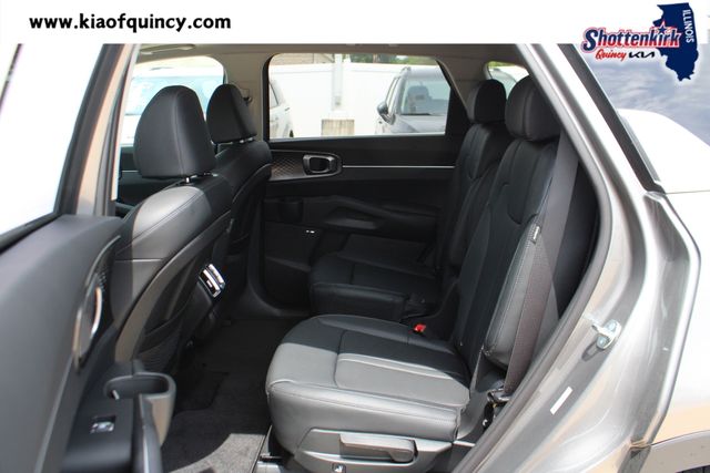 New 2026 Kia Sorento Hybrid SUV