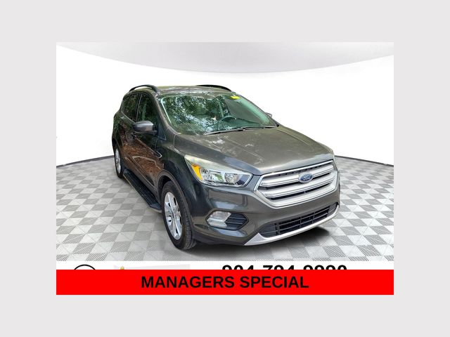 Gray (Magnetic) 2018 Ford Escape SE FWD SUV / Crossover Front-Wheel Drive 6-Speed Automatic