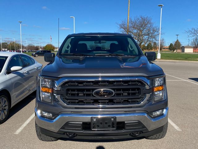 2023 Ford F-150 XLT 2