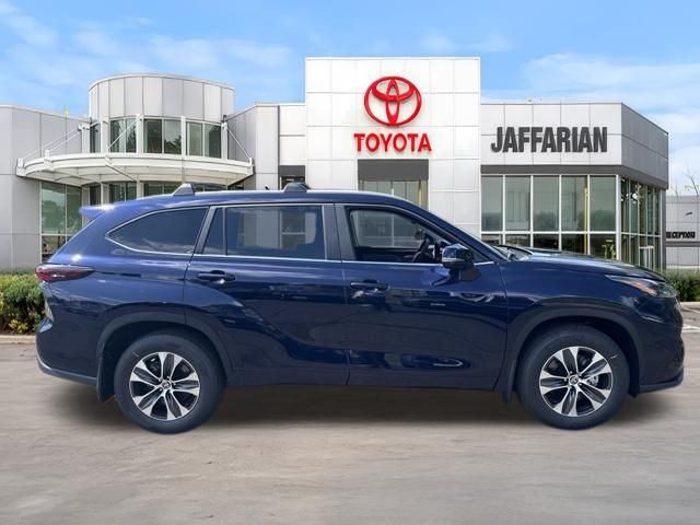 New 2026 Toyota Highlander SUV