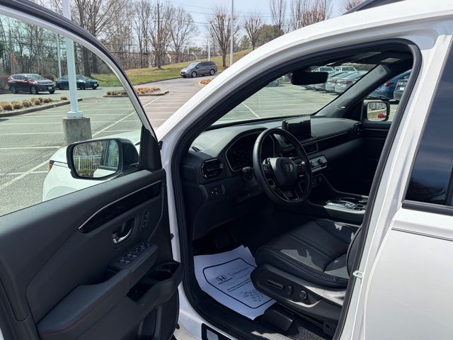 used 2025 Honda Pilot car, priced at $48,225