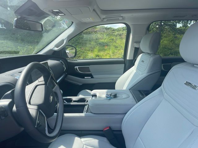 Used 2025 Gray Ford Platinum image 12