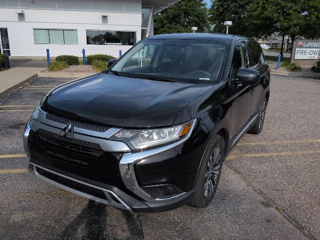 2020 Mitsubishi Outlander ES