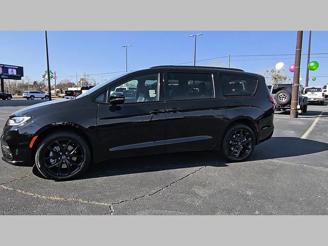 2026 Chrysler Pacifica Limited AWD