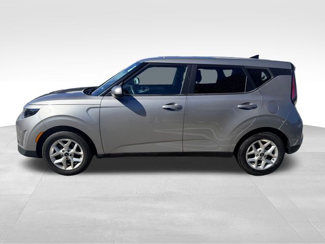 2023 Kia Soul LX Gray at Bob King Buick GMC