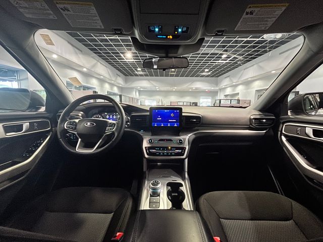 2024 Ford Explorer XLT Silver at Jones Ford