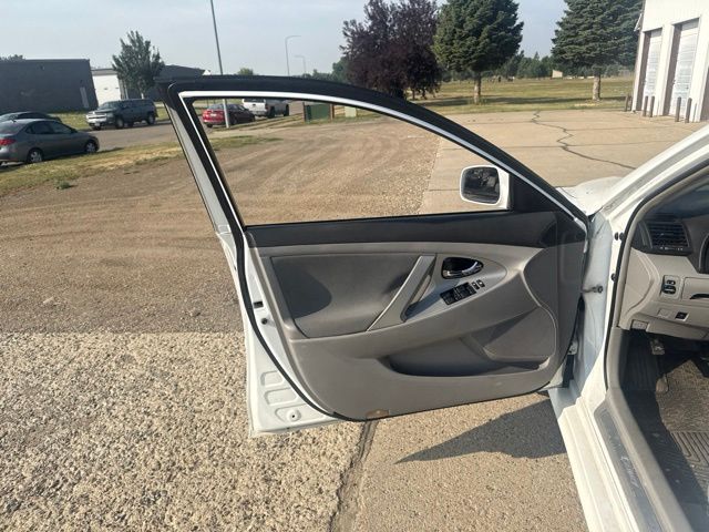 2011 White Toyota Camry LE FWD Sedan