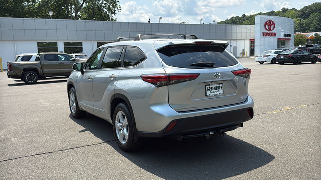 Used 2023 Toyota Highlander SUV