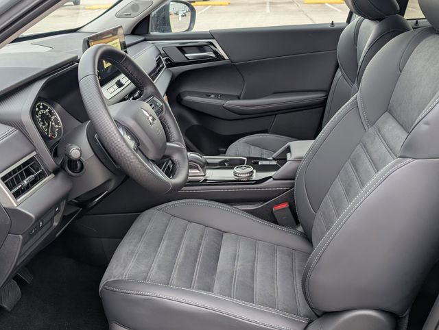New 2026 Gray Mitsubishi Trail Edition image 12