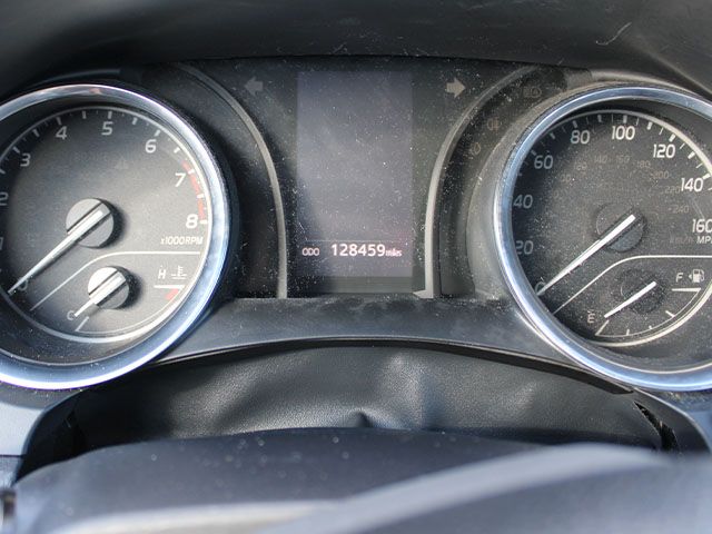 Used 2018 Celestial Silver Metallic Toyota SE image 9