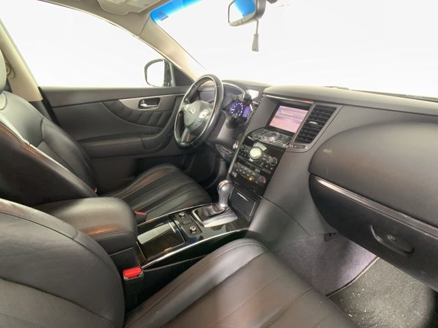 2015 INFINITI QX70 3.7L V6 30