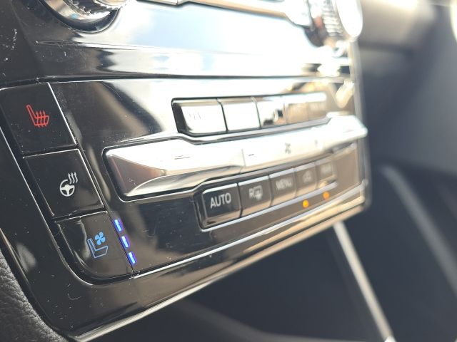 2023 Ford Explorer Limited:B02486