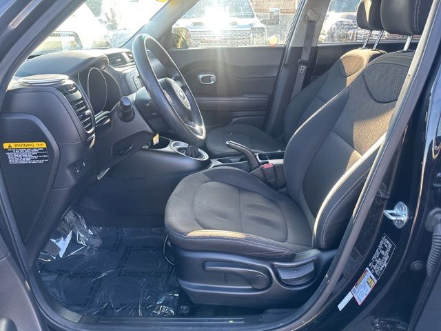 2016 Kia Soul Base 15