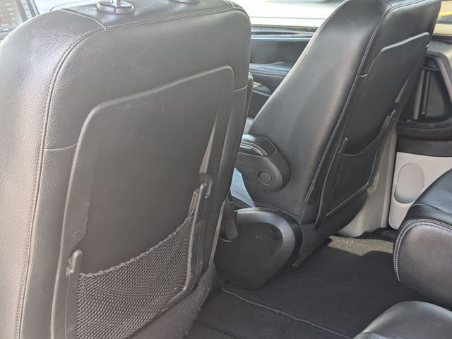2015 Chrysler Town & Country - Image 26