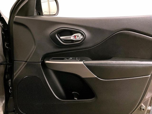 2019 Jeep Cherokee Latitude Plus Gray at Auto Express Mitsubishi