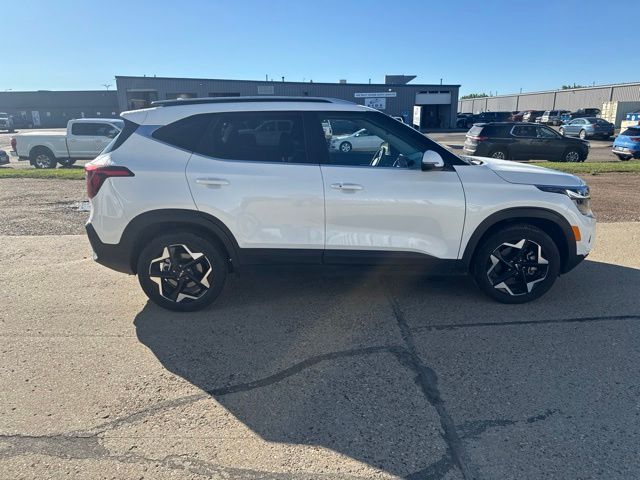 2024 Snow White Pearl Kia Seltos EX AWD SUV