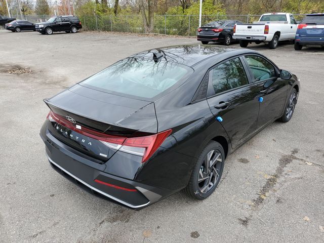 New 2025 Hyundai Elantra Hybrid For Sale in Indianapolis, IN